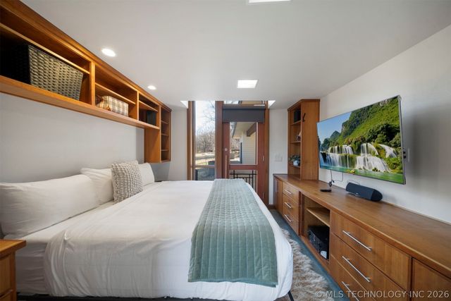 27400 S 614 Road, Grove, OK 74344