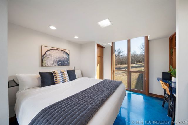 27400 S 614 Road, Grove, OK 74344