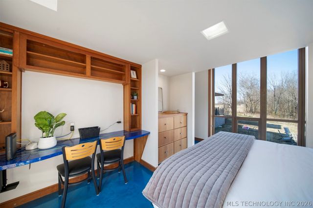 27400 S 614 Road, Grove, OK 74344