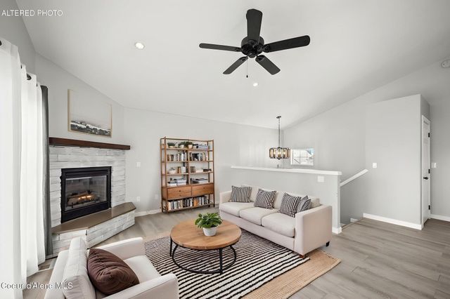 2617 W Blueberry CIR, Hayden, ID 83835