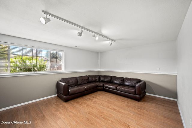 2617 W Blueberry CIR, Hayden, ID 83835