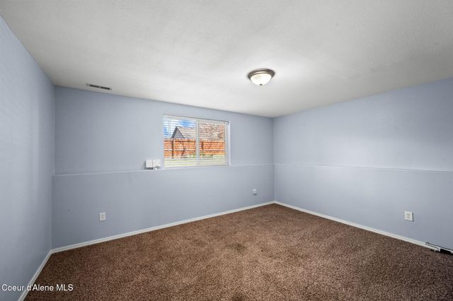 2617 W Blueberry CIR, Hayden, ID 83835