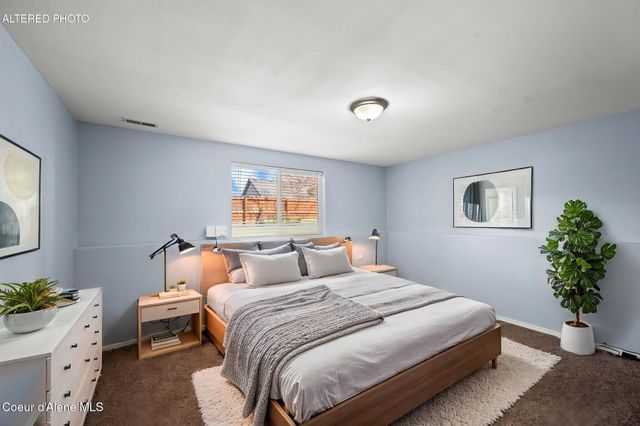 2617 W Blueberry CIR, Hayden, ID 83835