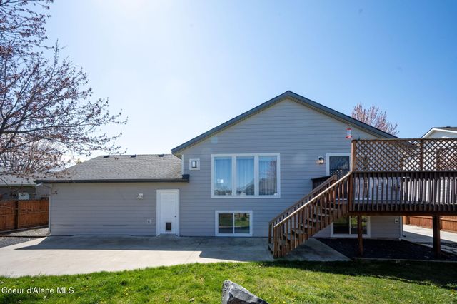 2617 W Blueberry CIR, Hayden, ID 83835