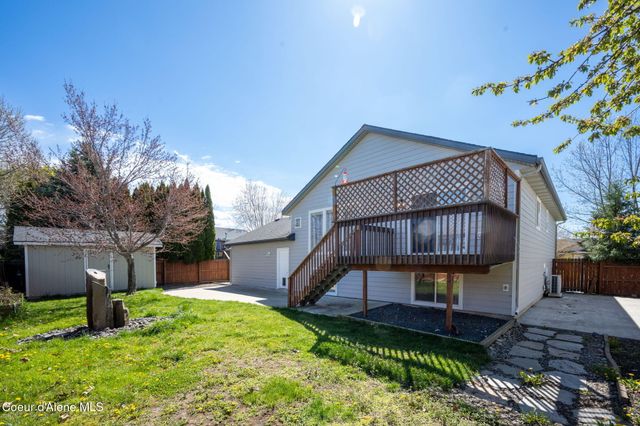2617 W Blueberry CIR, Hayden, ID 83835