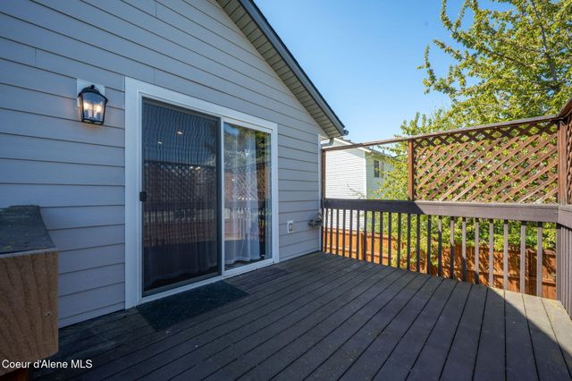 2617 W Blueberry CIR, Hayden, ID 83835