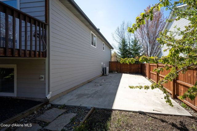 2617 W Blueberry CIR, Hayden, ID 83835