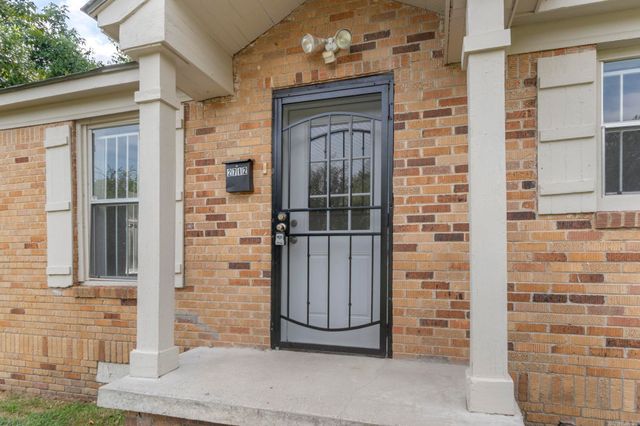 2712 Boulevard Avenue, Little Rock, AR 72204