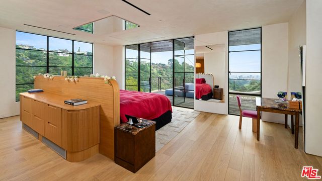 11531 Orum Road, Los Angeles, CA 90049