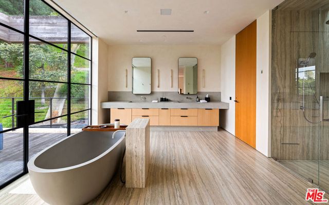 11531 Orum Road, Los Angeles, CA 90049