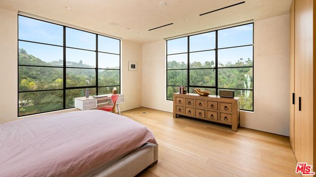 11531 Orum Road, Los Angeles, CA 90049