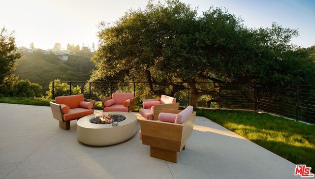 11531 Orum Road, Los Angeles, CA 90049