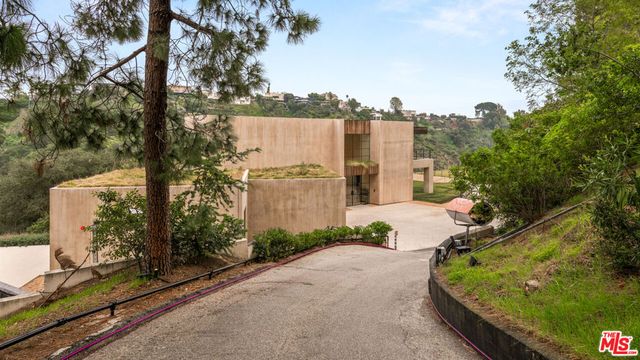 11531 Orum Road, Los Angeles, CA 90049