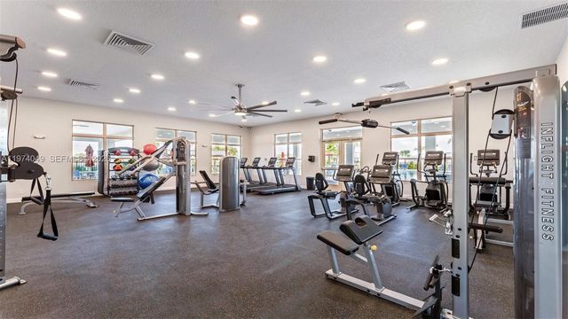 1556 GLADEWATER RD 1556, Kissimmee, FL 34744