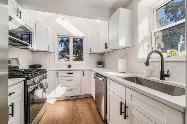 1007 Mohawk Avenue, Royal Oak, MI 48067