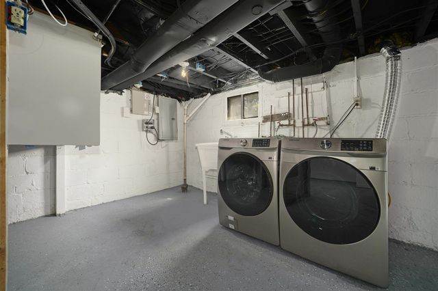 1007 Mohawk Avenue, Royal Oak, MI 48067