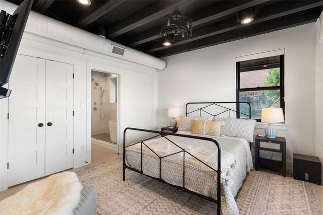 1700 Buffalo-Gap RD, Austin, TX 78734