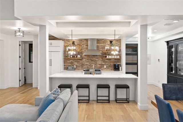 1700 Buffalo-Gap RD, Austin, TX 78734