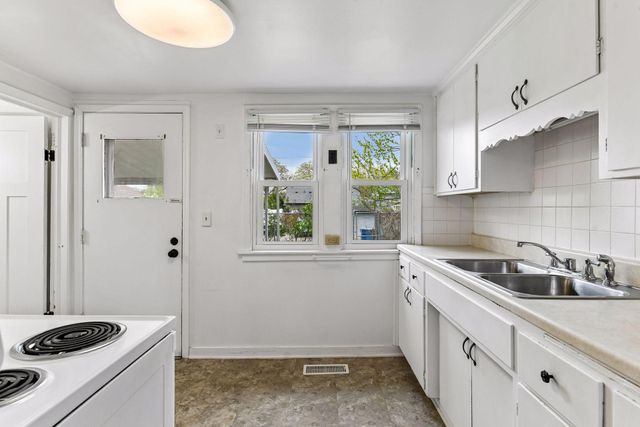 4146 Upton Avenue N, Minneapolis, MN 55412