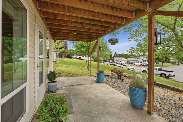13215 E Heroy Ave, Spokane Valley, WA 99216