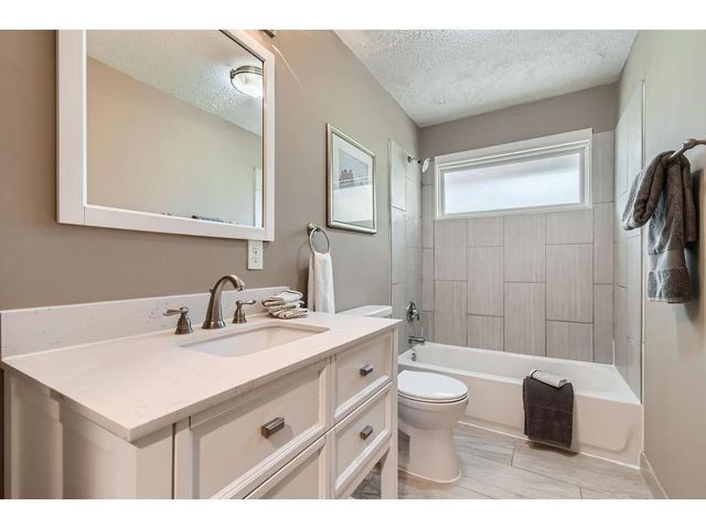 1316 Holdridge Terrace, Wayzata, MN 55391