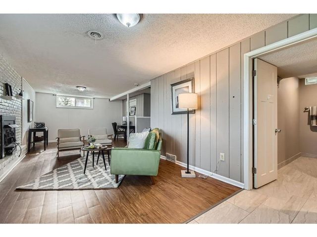 1316 Holdridge Terrace, Wayzata, MN 55391