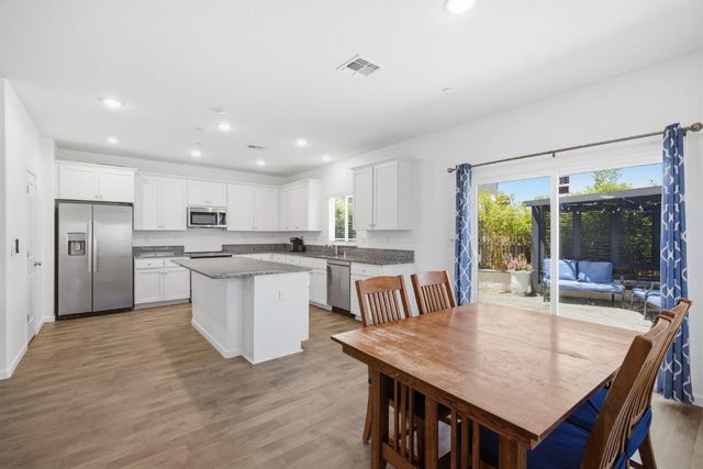 12201 Encanto Way, Rancho Cordova, CA 95742