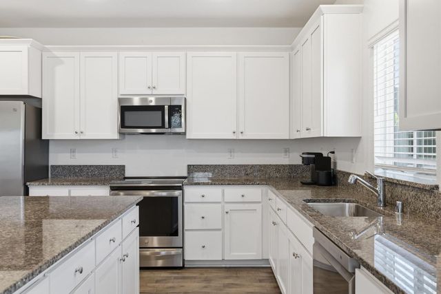 12201 Encanto Way, Rancho Cordova, CA 95742