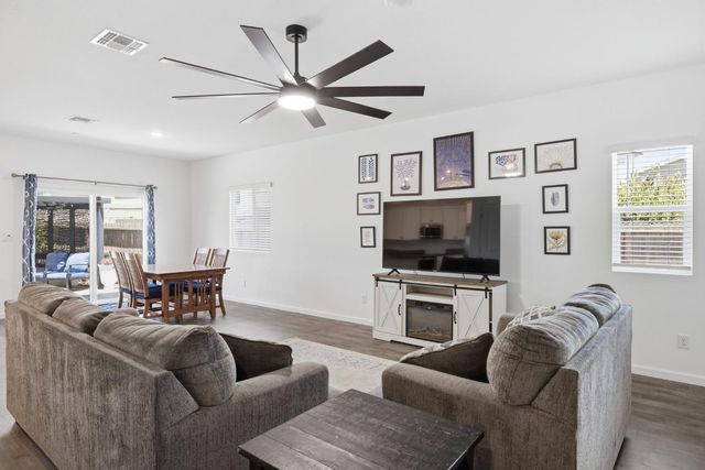 12201 Encanto Way, Rancho Cordova, CA 95742