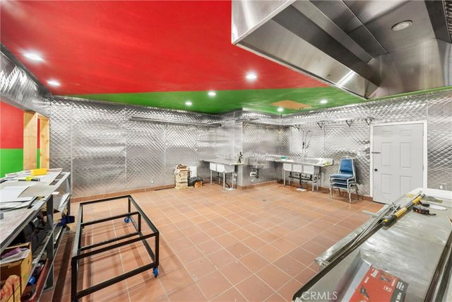 716 S Long Beach Blvd, Compton, CA 90221