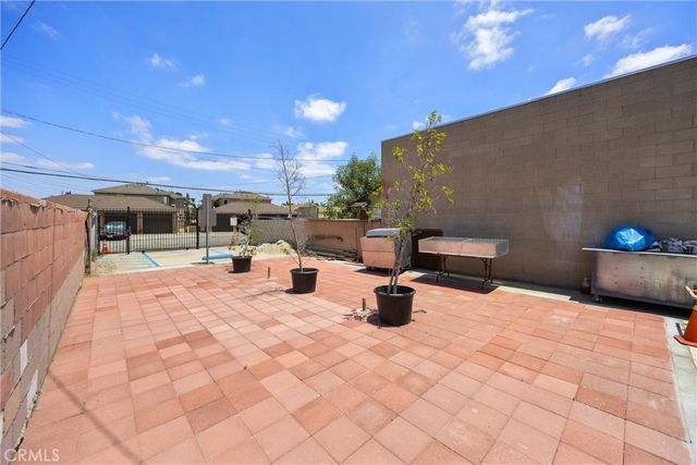 716 S Long Beach Blvd, Compton, CA 90221