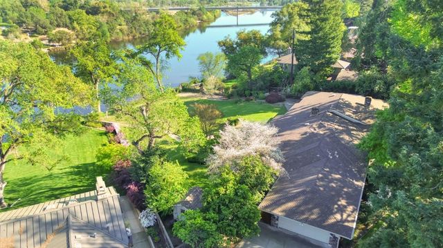 1700 McClaren Dr, Carmichael, CA 95608