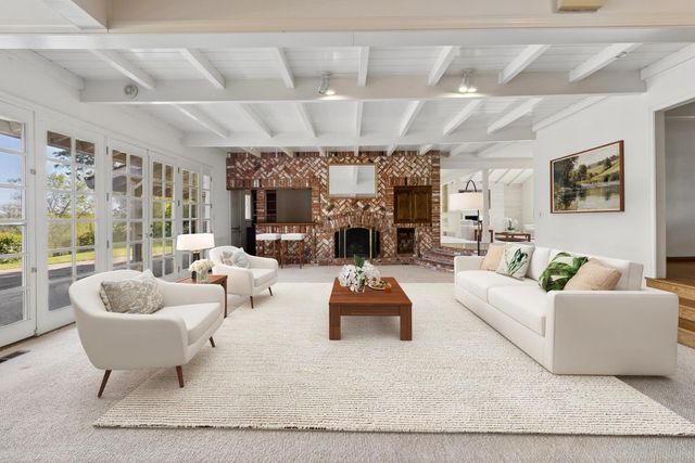 1700 McClaren Dr, Carmichael, CA 95608