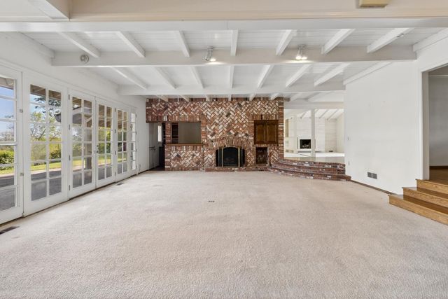 1700 McClaren Dr, Carmichael, CA 95608