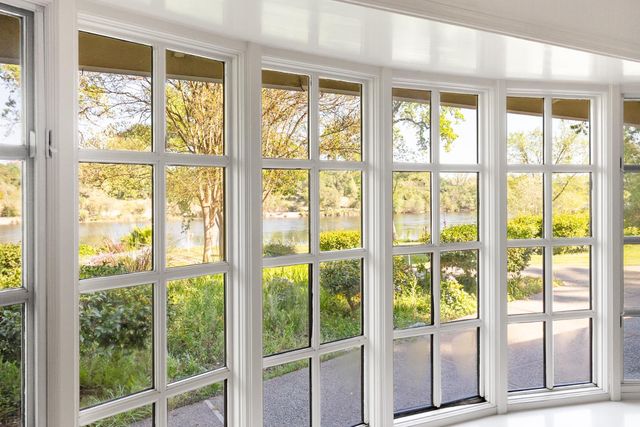 1700 McClaren Dr, Carmichael, CA 95608