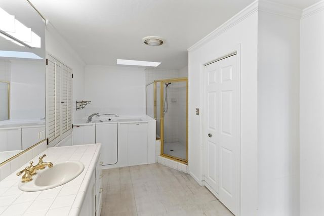 1700 McClaren Dr, Carmichael, CA 95608