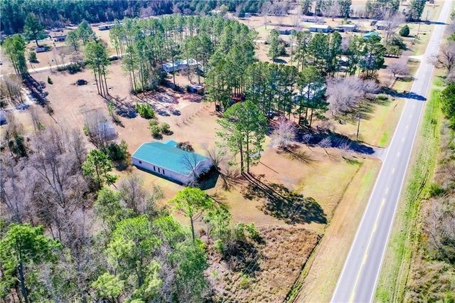 3191 Midway Church Road, Blackshear, GA 31516