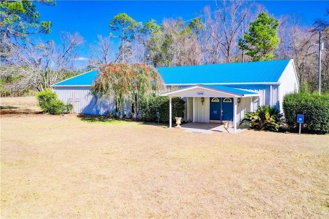 3191 Midway Church Road, Blackshear, GA 31516