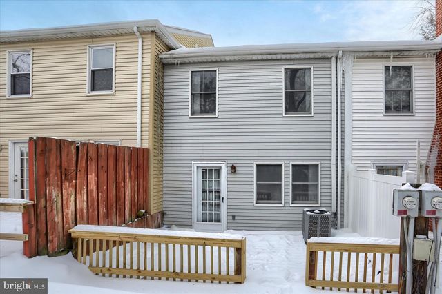 85 FAIRFAX VLG, Harrisburg, PA 17112