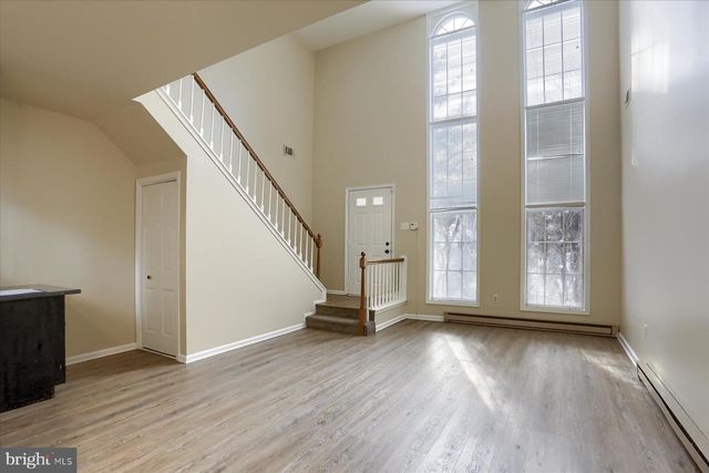 85 FAIRFAX VLG, Harrisburg, PA 17112