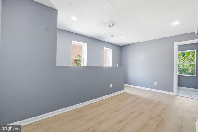 527 S SMALLWOOD ST, Baltimore, MD 21223