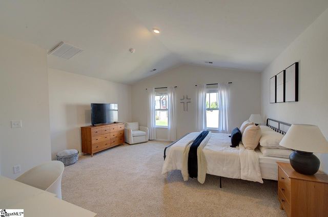 106 Hartridge Drive, Simpsonville, SC 29680