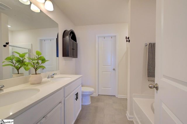 106 Hartridge Drive, Simpsonville, SC 29680