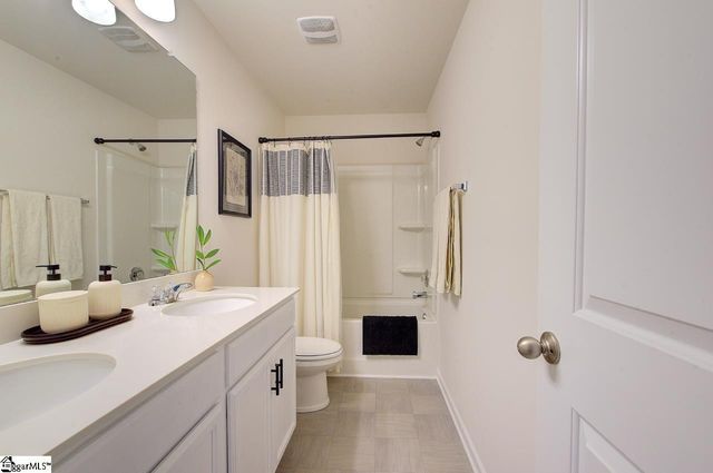 106 Hartridge Drive, Simpsonville, SC 29680