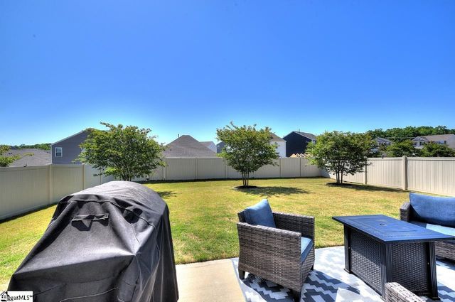 106 Hartridge Drive, Simpsonville, SC 29680