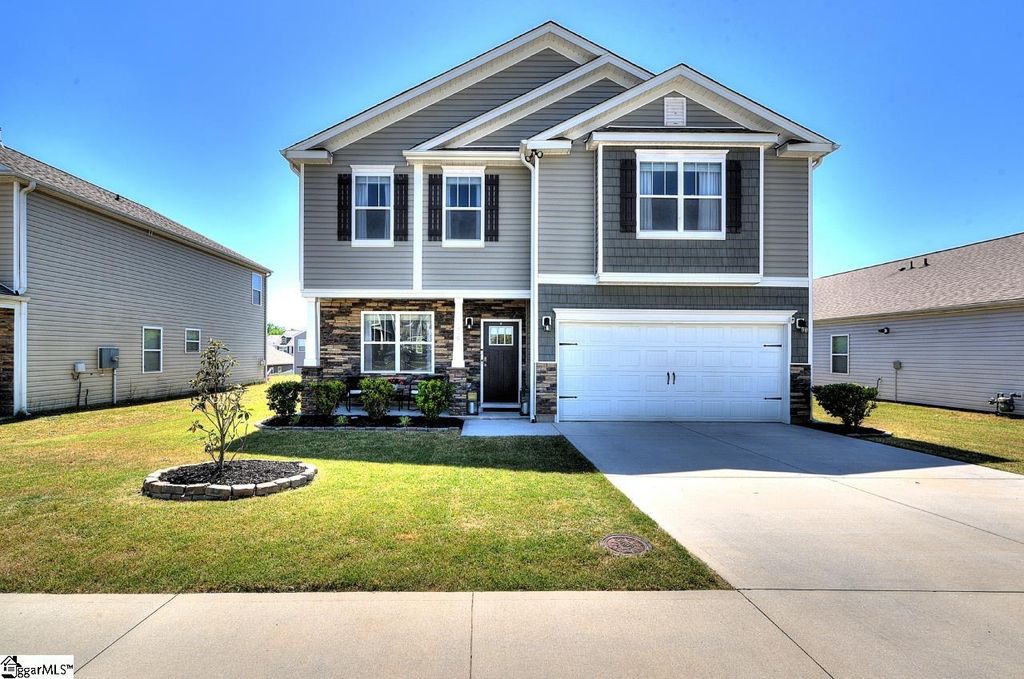 106 Hartridge Drive, Simpsonville, SC 29680