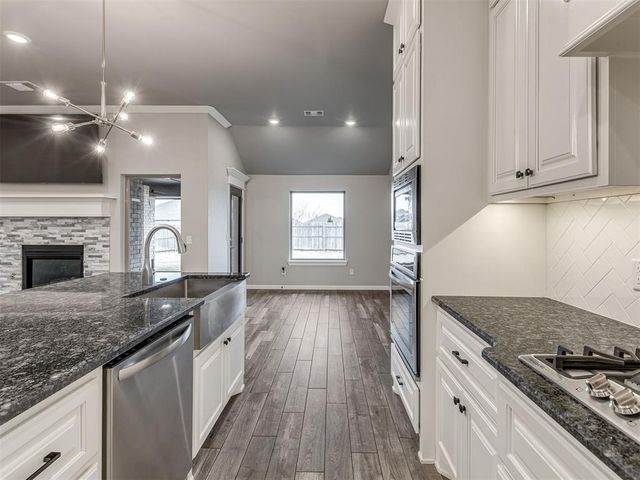 609 Red River Drive, Yukon, OK 73099