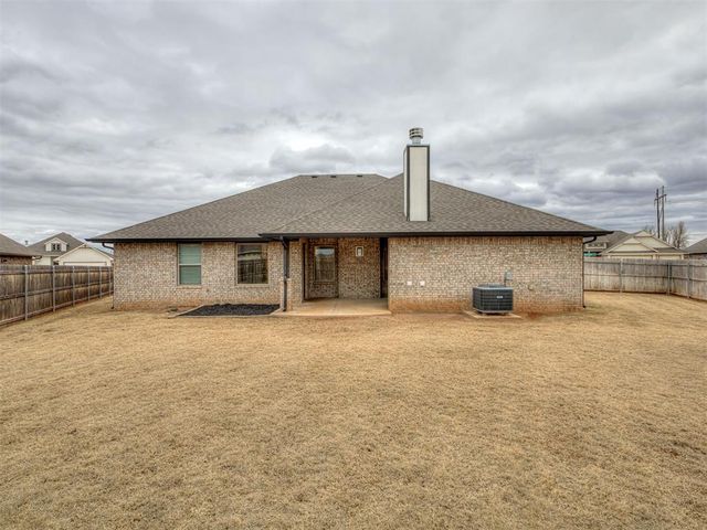 609 Red River Drive, Yukon, OK 73099