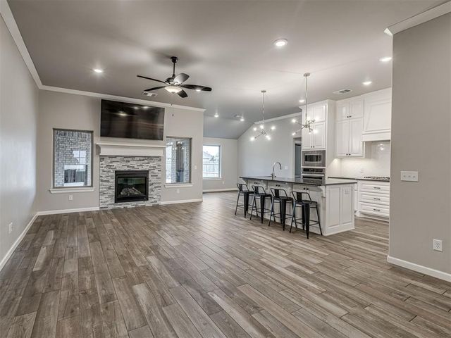 609 Red River Drive, Yukon, OK 73099