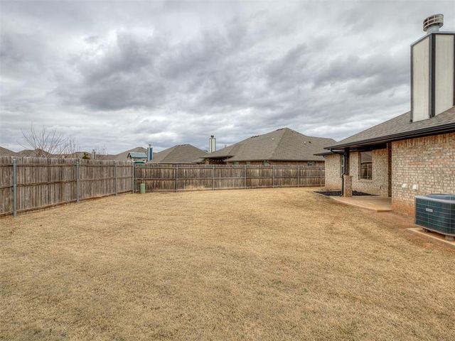 609 Red River Drive, Yukon, OK 73099